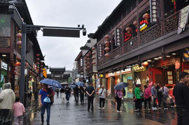 南京城 拍江南行摄 记者 张德富