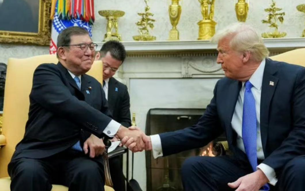3个中国邻国跟美签协议，其中一个令人没想到，特朗普对中国摊牌