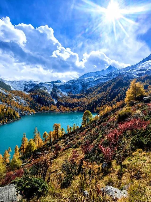 川西秘境暴击！甘孜金秋自驾旅行：隐秘秋色与人文体验一次拿下