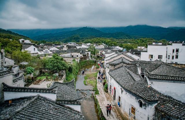 把李白骗来打卡的皖南小城，现在还在造全中国最好的纸