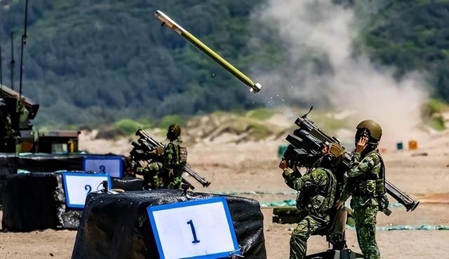 被中国制裁后	，不到24小时，美国火速回应，四个字道破特朗普心思