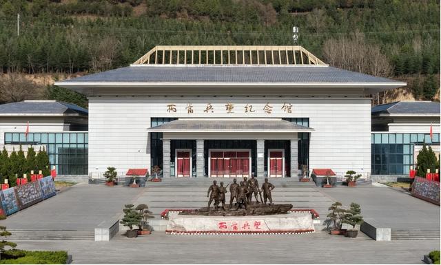 五一走进两当，追寻红色记忆