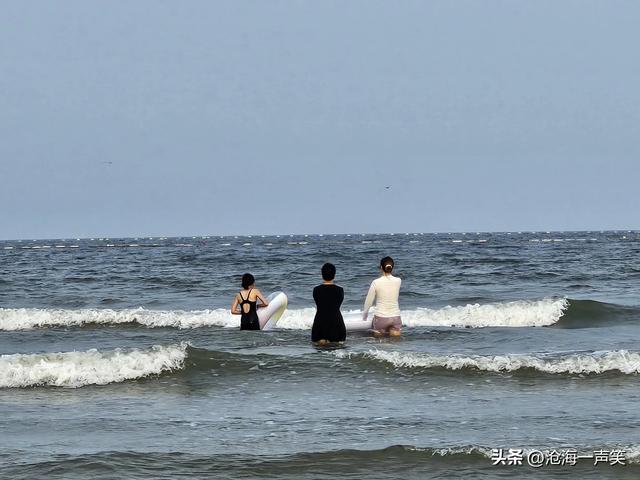 大海那么大，我想去看看，一起打卡大海吧，打卡沙滩吧
