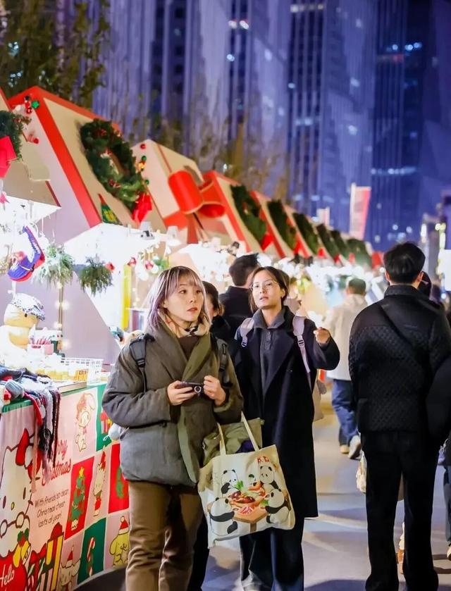 倒计时1天！江湖夜游8条路，用脚走到2026！