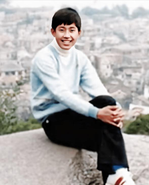 他8次上春晚，作死被捕入狱，今56岁无人问津，老搭档也断了联系