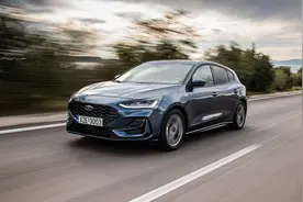 新款福特福克斯1.0T EcoBoost：三缸小钢炮图片