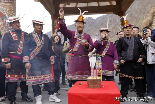 正月十五的白马山寨