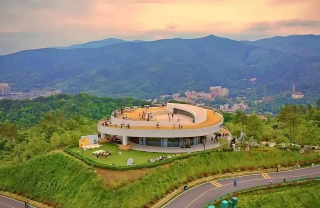 【“十四五”湾里实践】一条索道“缆”客,一座梅岭“晋”级:湾里文旅的“进阶密码”