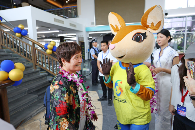 三亚：缘何“客从海上来”？