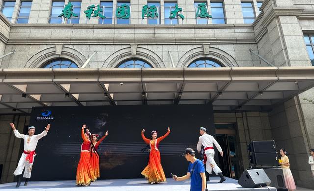 请3休12刷屏！高铁票抢疯了，中秋国庆旅游预订量爆涨超去年