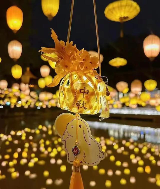 中秋节小众高级的朋友圈文案