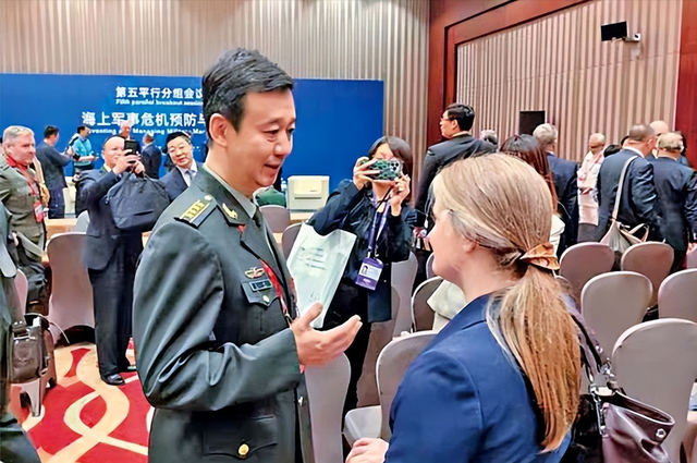 买中国坦克阅兵，用完就退货，如今又想买无人机，中国回四个大字