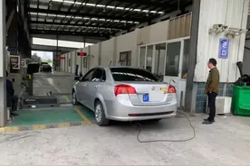 汽车年审全套流程，一次给你详细讲清楚，车检不用满地找“黄牛”图片