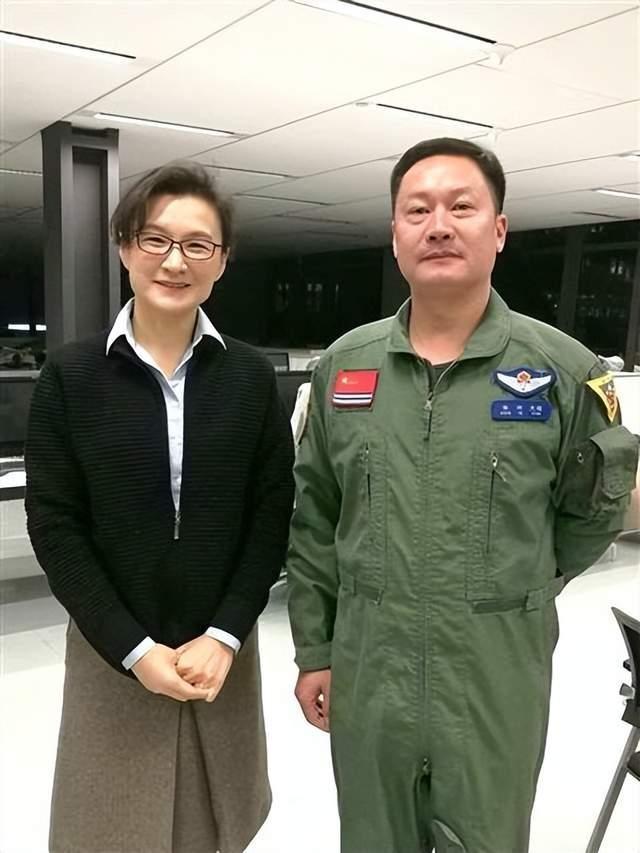 被要求滚出主持界，沦为众矢之的的央视主持董倩到底做错了什么?