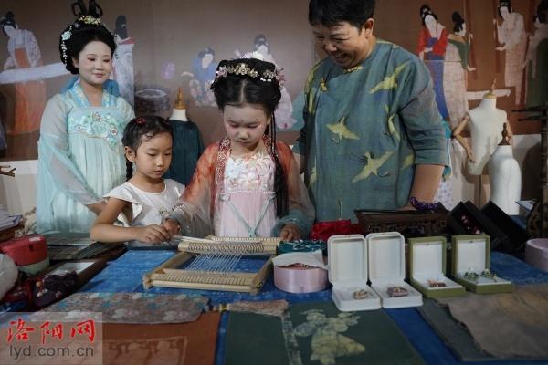 洛阳：推动“非遗+” 让传统文化绽放活力