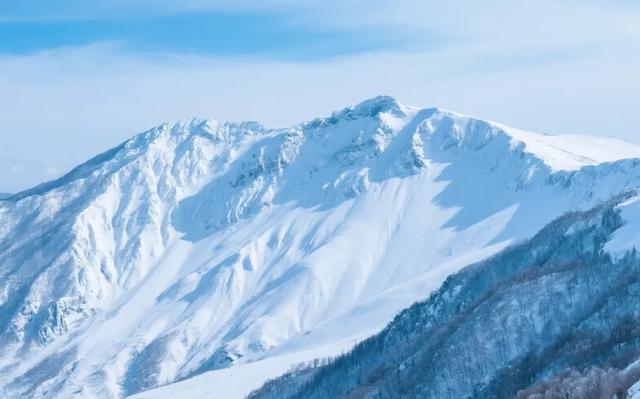 长白山冬日限定：冰封天池、雾凇魔界，一场与天地对话的旅程