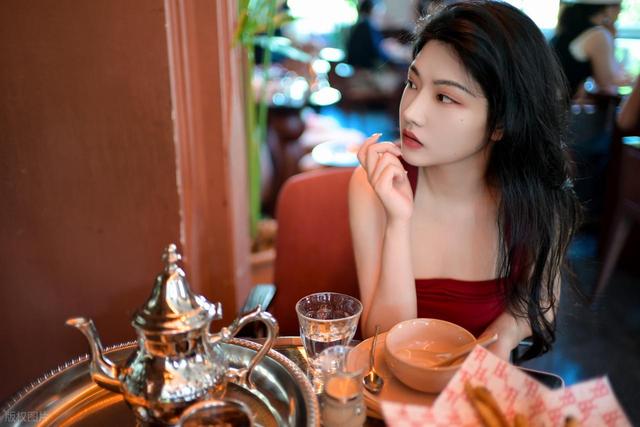 “偷过人”的女人，喜欢把这3句话挂在嘴边，藏不住