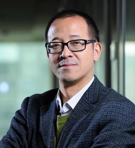 俞敏洪没想到，董宇辉受邀九三阅兵半月多，再因一个举动口碑暴涨
