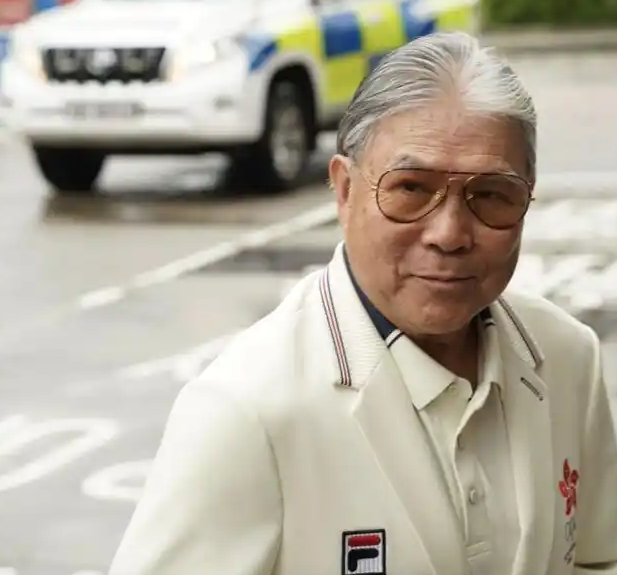 郭晶晶也没想到，79岁公公霍震霆再破天花板，让整个豪门圈沉默了