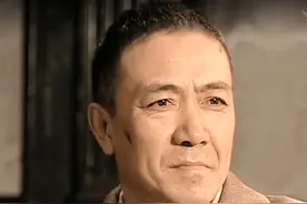 《亮剑》李云龙大结局：五次拒绝逃命，托孤孔捷后，被马天生逼死图片