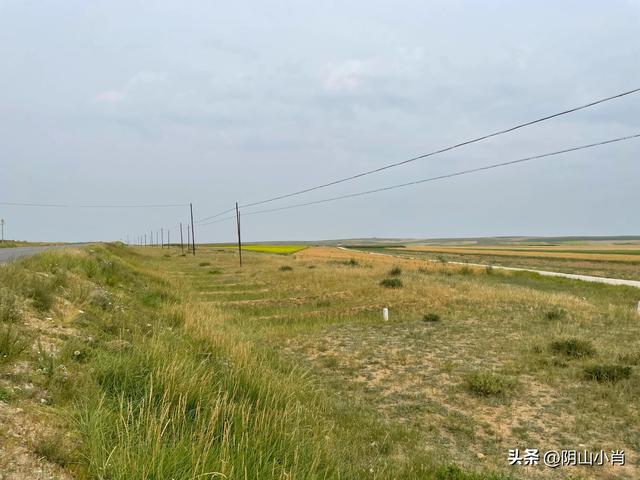 达茂旗达尔罕、百灵庙、乌克忽洞，固阳银号、忽鸡沟田野考察笔记