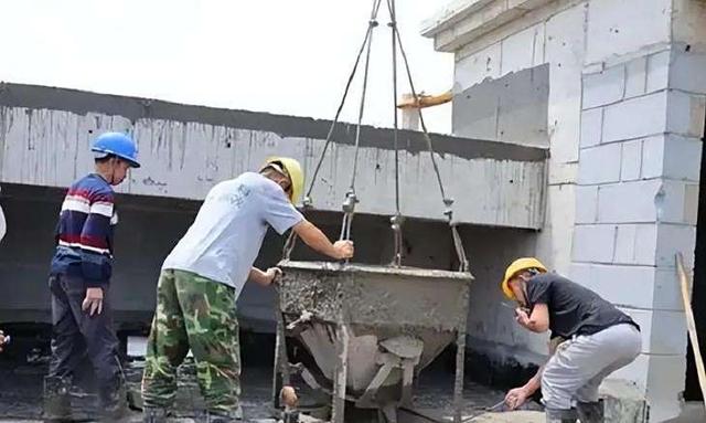 捐肾救妻的模范丈夫，12年后住院发现双肾都在，子女表示无法接受