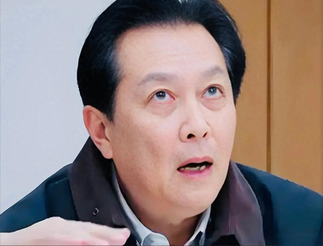 善恶终有报！73岁唐国强疯狂捞金？天价医疗账单压垮老戏骨！