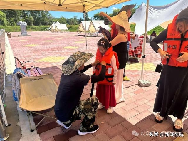 美溪：清凉伊春藏“热”情 “汗水”守护游客欢乐时光