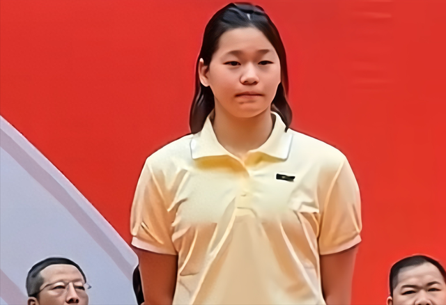 陈若琳问全红婵：大学一个月生活费多少？全红婵的回复显情商