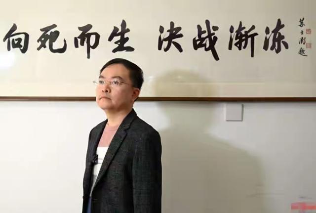 钱再多有什么用？47岁丧失自理能力的蔡磊，给大家提了个醒！