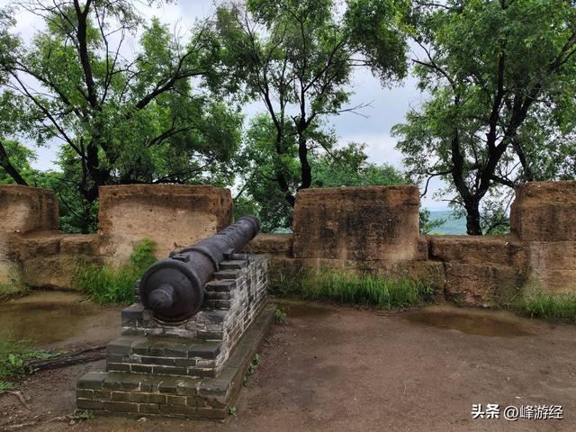 吉林初印象，爬玄天岭寻清代炮台，俯瞰雨后的城市美景