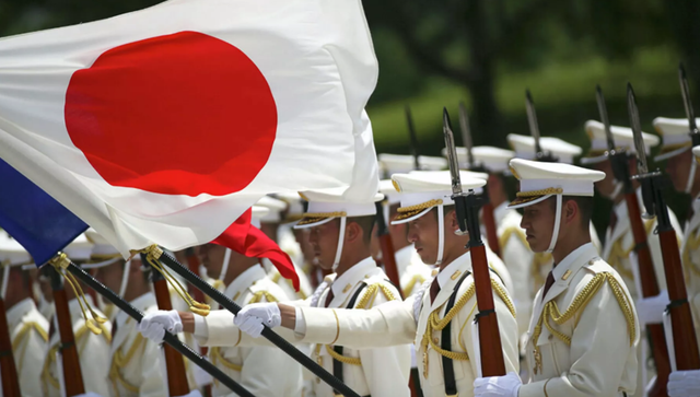 日本内阁正式批了！开始转守为攻	，要在一大领域，重点针对中俄