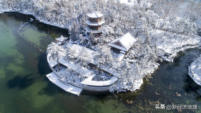 河北承德:“冰雪+温泉”解锁冬季旅游新体验