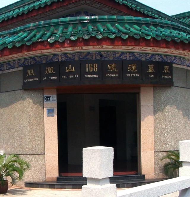 为什么古代将军选马，首先选颜色？是为了好看吗？颜色代表什么？