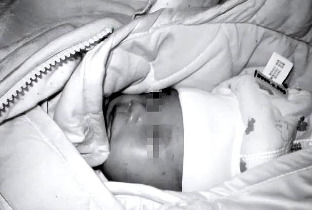 41岁瘫痪新娘嫁43岁光棍，她：我没法生孩子，半夜却听到有婴儿哭