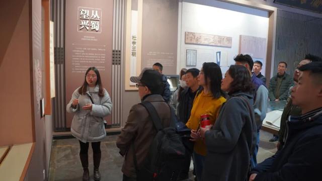 郫都区互联网文化协会成功举办望丛祠文化探访暨座谈交流活动