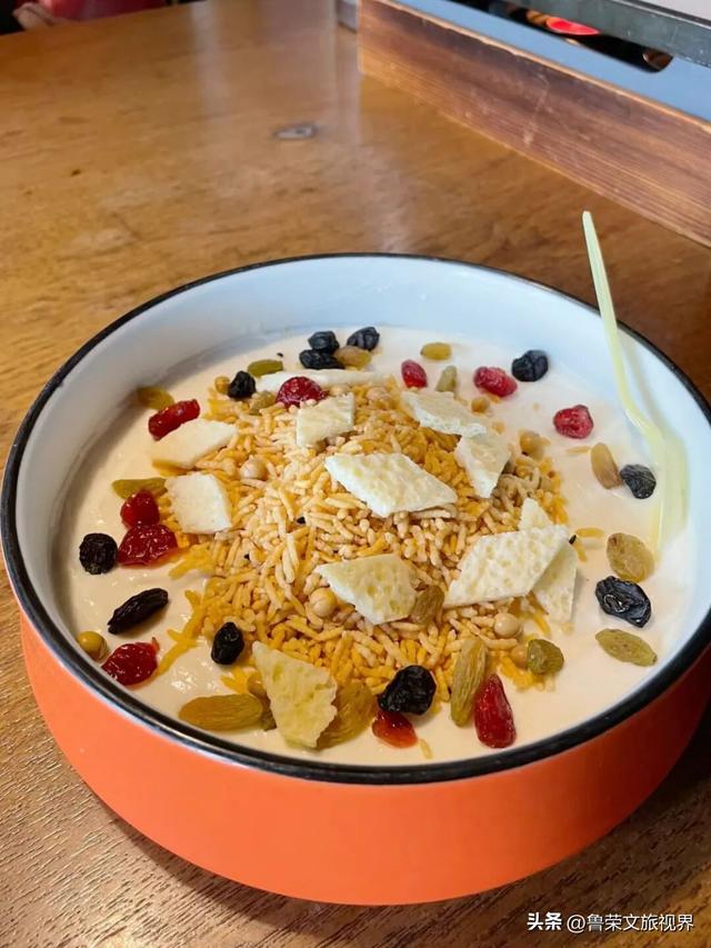 低调的财富绿洲：解锁鄂尔多斯的秘境之旅