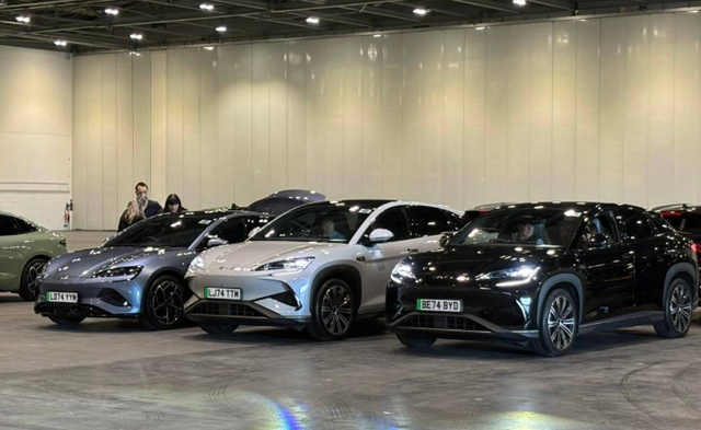 英国：我们觉得中国是竞争对手，中国：别闹，你连赛道也挤不进！