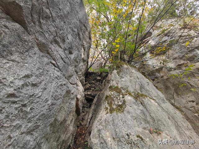 寻找一个最为艰难的躲匪洞，我难到达，土匪也难以到达