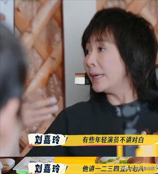 陪玩陪睡仅冰山一角！集体开嫖、舔手指、互撕，"圈中内幕"太荒唐