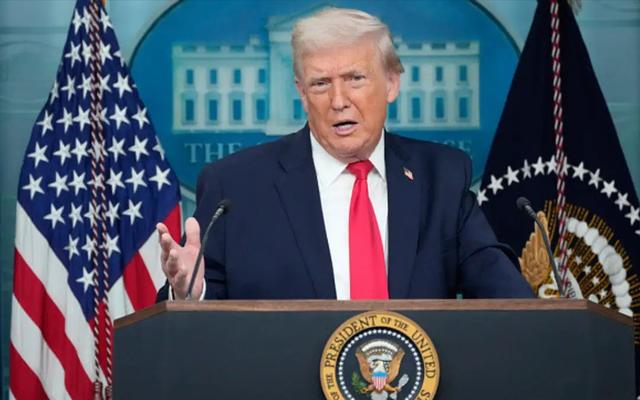 高市早苗彻底误判！1.25万亿军购被砍，北京这招太狠	，赖清德慌了