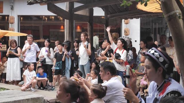 蝶变乌江寨：从黔北山村到国际旅游度假区