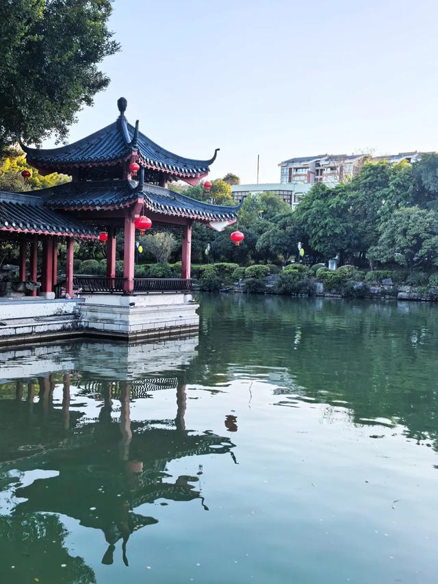 桂林：邂逅榕湖别样情！