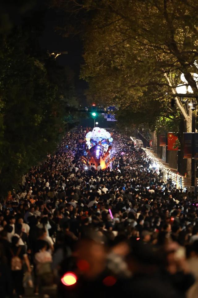 全民围观！实在惊艳！颜值与实力并存的双重暴击！