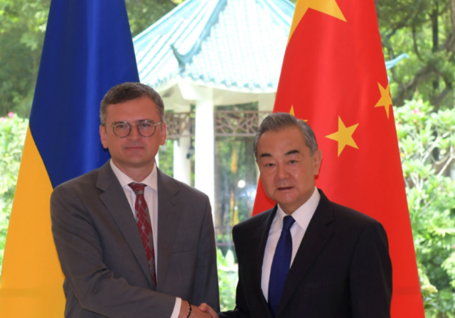 乌克兰高层突然秘访北京，泽连斯基来请中国主持公道？