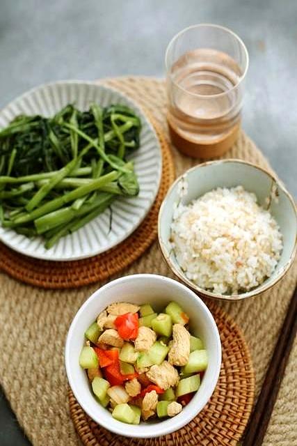 4周瘦了12斤，终于悟了！为什么晚餐一吃主食	，体重就下降了