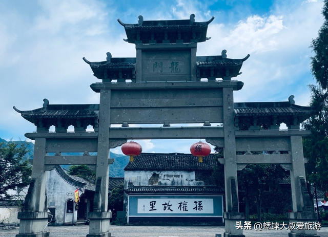 来杭州“江南第一迷宫镇”吧，全新玩法上线，免费且有特殊路线！