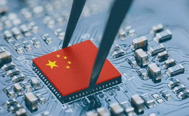 美国芯再受重创！中国新研发惊艳世界，100%国产自研，不怕被遏制