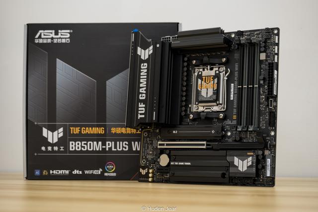 上上代的老i7还在战斗？R7 9700X vs i7 14700KF游戏测试