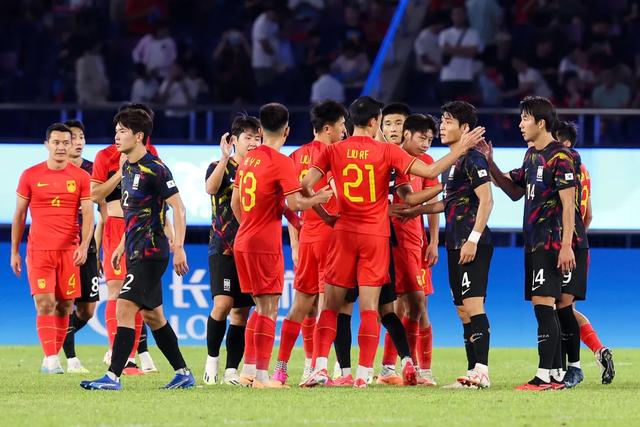 国足最新FIFA排名公布，战日本久尔杰维奇欲变阵